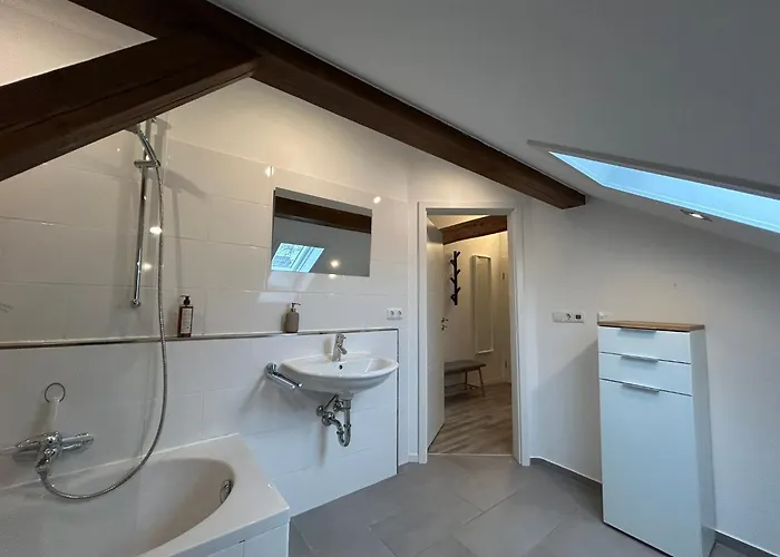 Апартаменты Perfekt Fuer 2-4! Kueche Garage S-bahnhof Flughafen Эхинг
